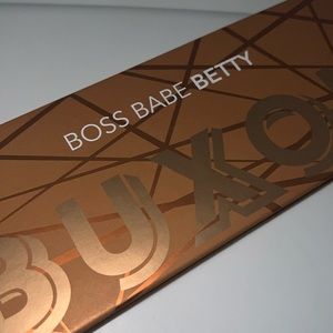 Buxom Boss Babe Betty Eyeshadow Palette